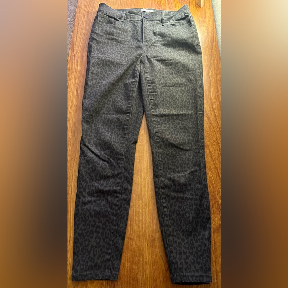 Stretchy jeans size 5